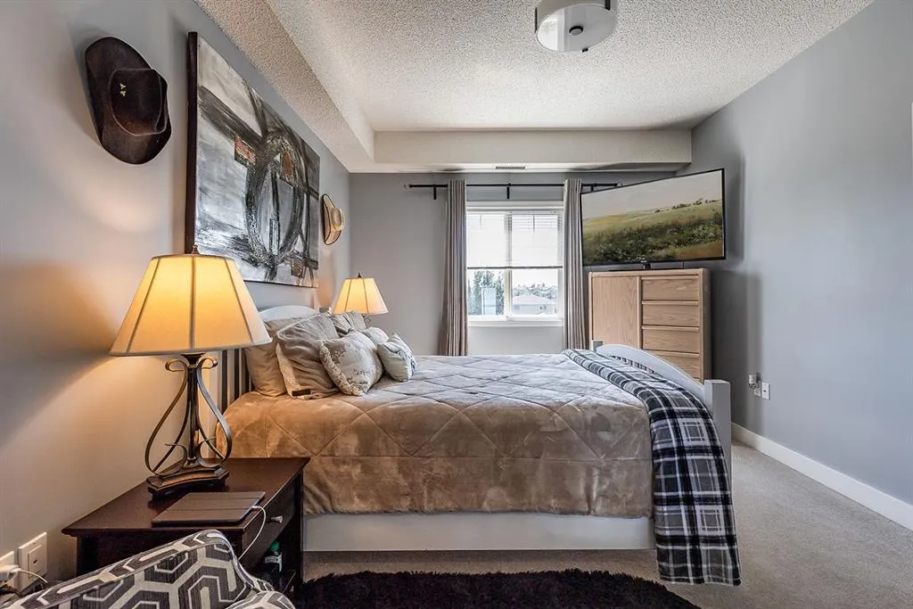 194 Sunrise Circle SW, #403