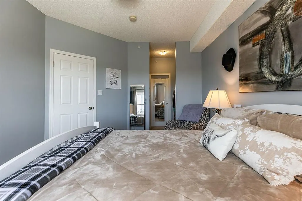194 Sunrise Circle SW, #403