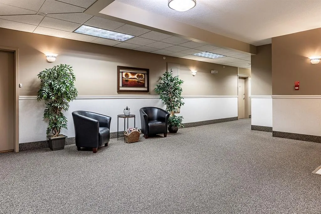 194 Sunrise Circle SW, #403