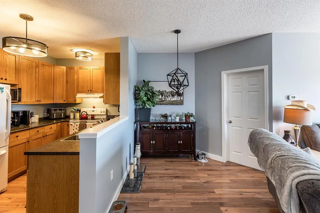 194 Sunrise Circle SW, #403