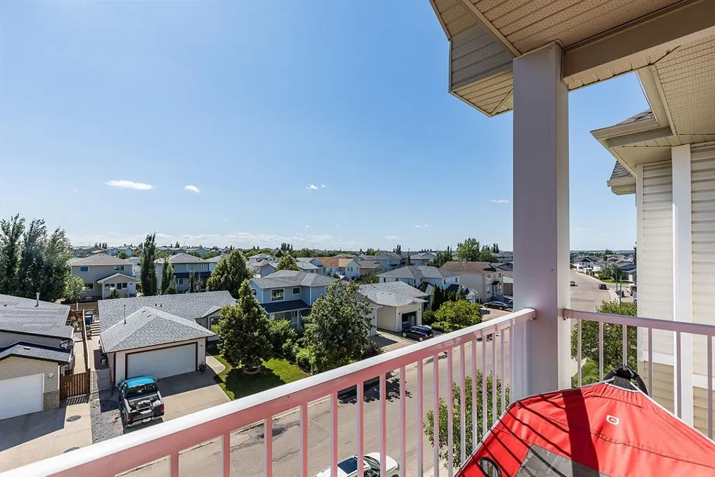 194 Sunrise Circle SW, #403