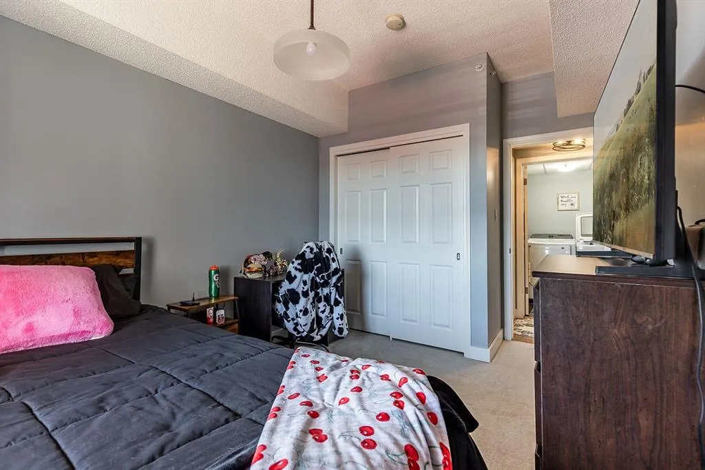 194 Sunrise Circle SW, #403