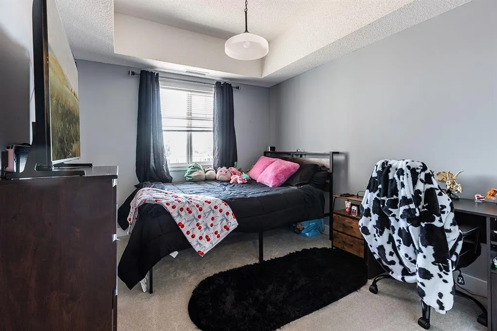 194 Sunrise Circle SW, #403