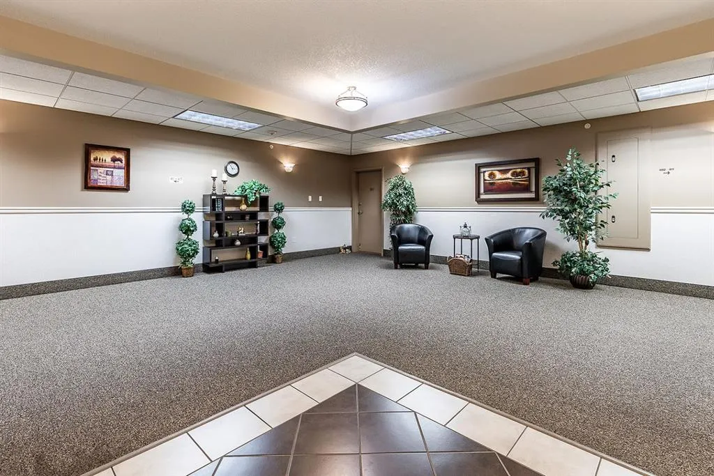 194 Sunrise Circle SW, #403