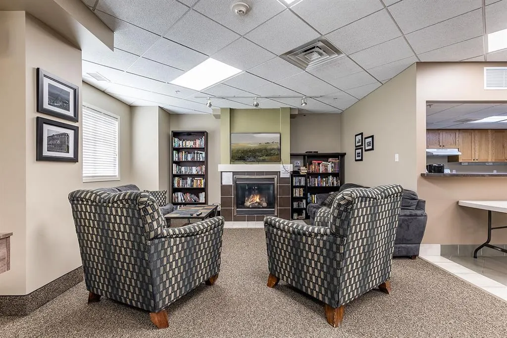 194 Sunrise Circle SW, #403