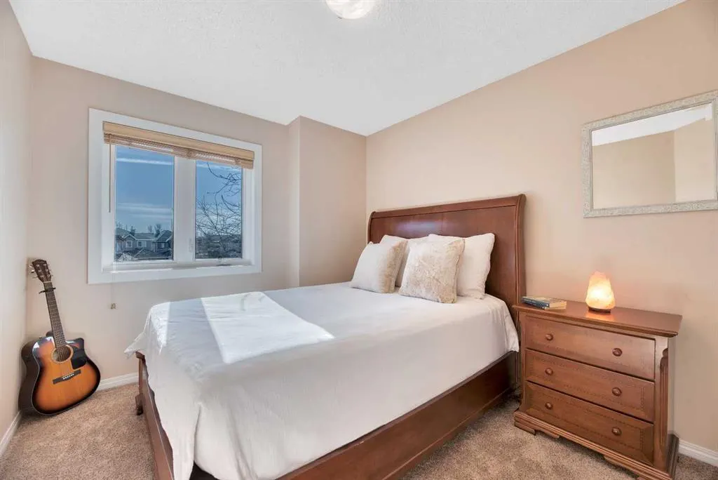 266 Rockborough Green NW