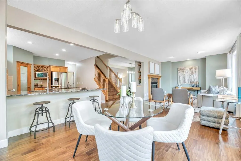 266 Rockborough Green NW