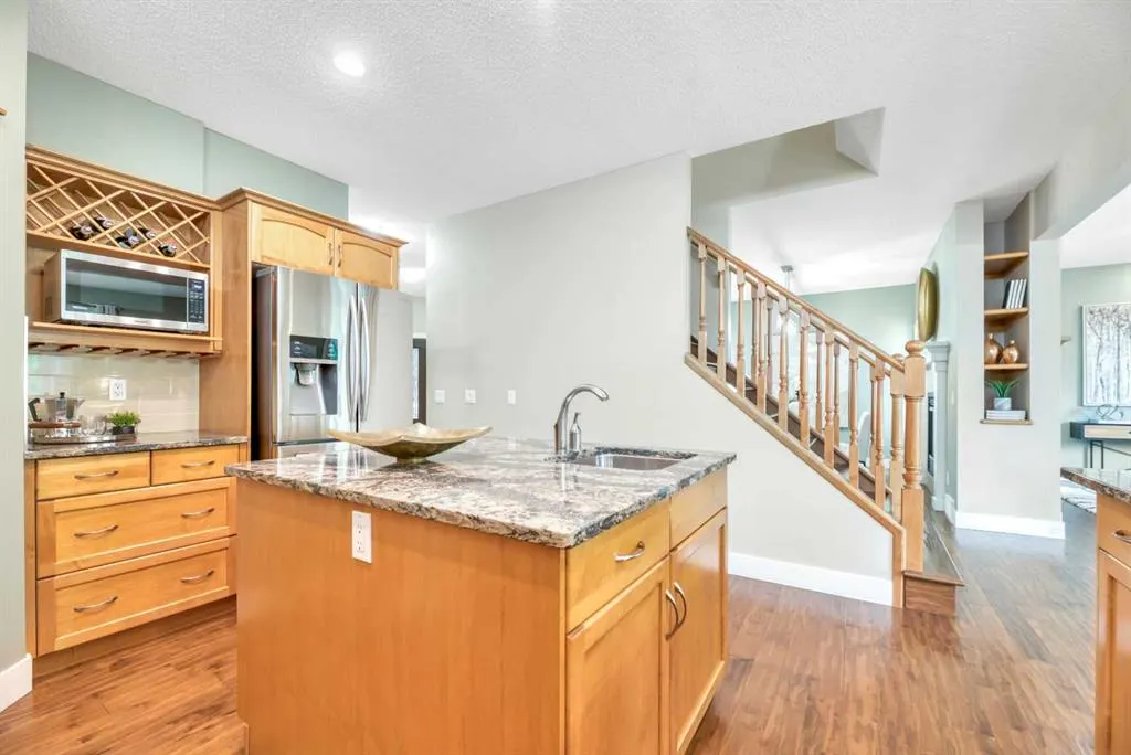 266 Rockborough Green NW