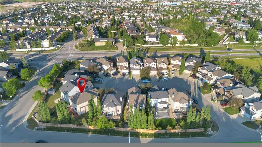 266 Rockborough Green NW