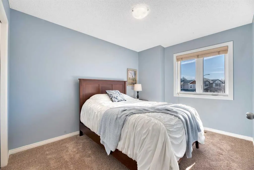 266 Rockborough Green NW