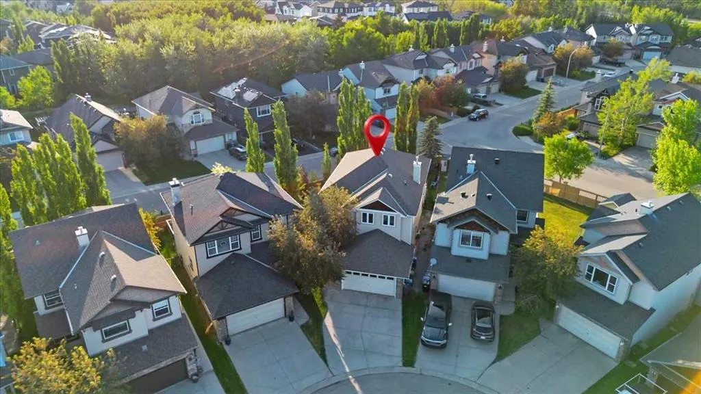 266 Rockborough Green NW