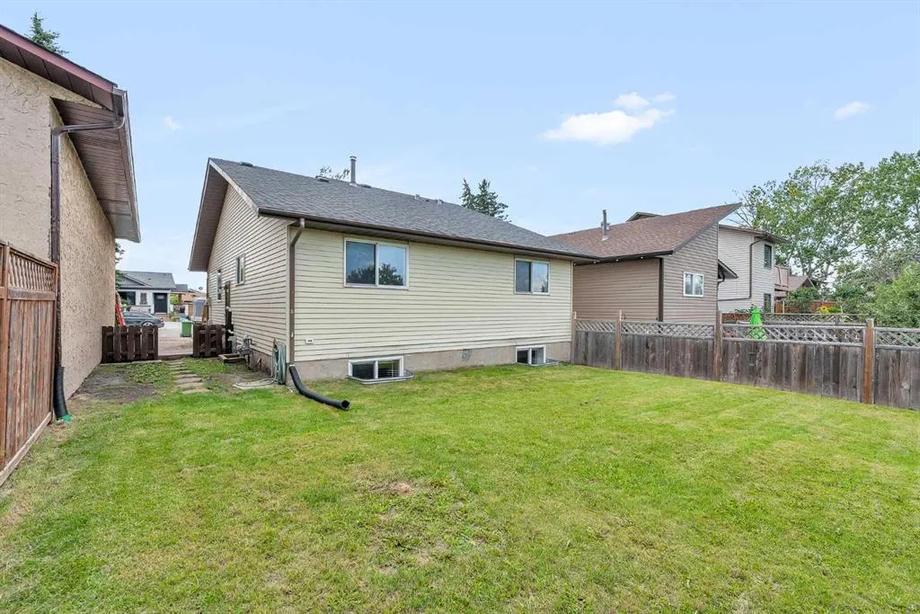90 Elk Hill SE