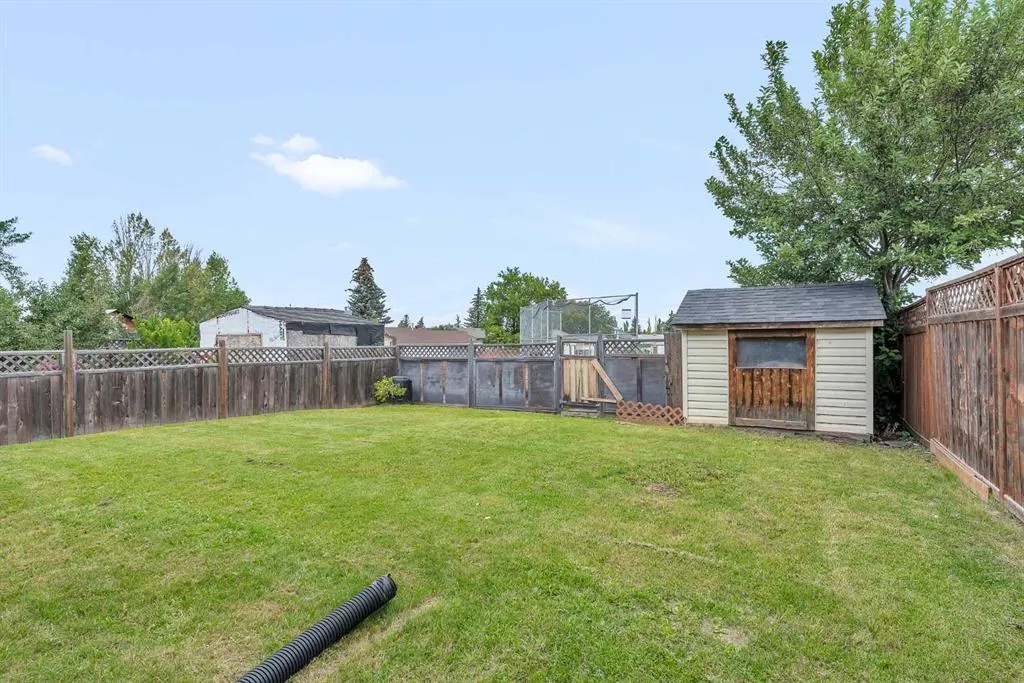 90 Elk Hill SE