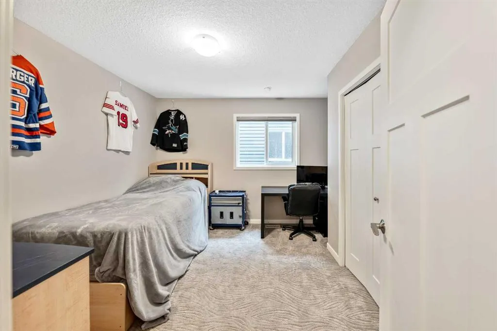 75 Fireside Crescent