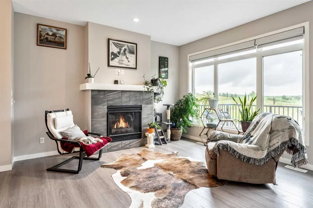 75 Fireside Crescent