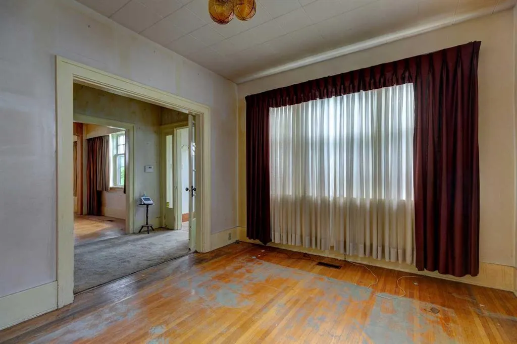 312 Superior Avenue SW