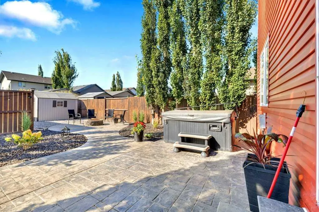 28 Richfield Crescent