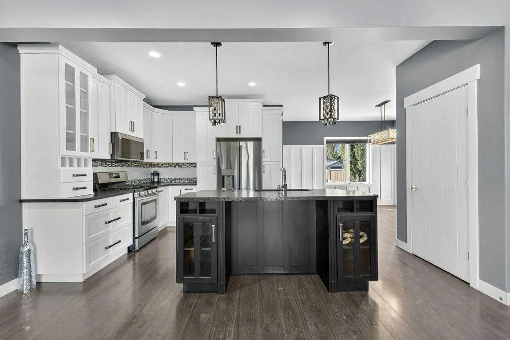 28 Richfield Crescent