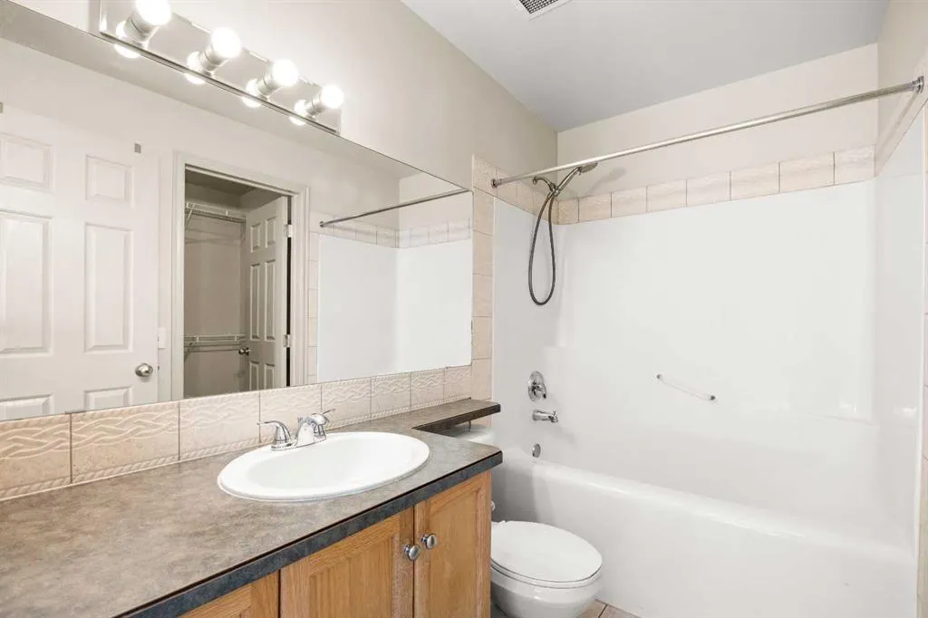 1507 Centre A Street NE, #509