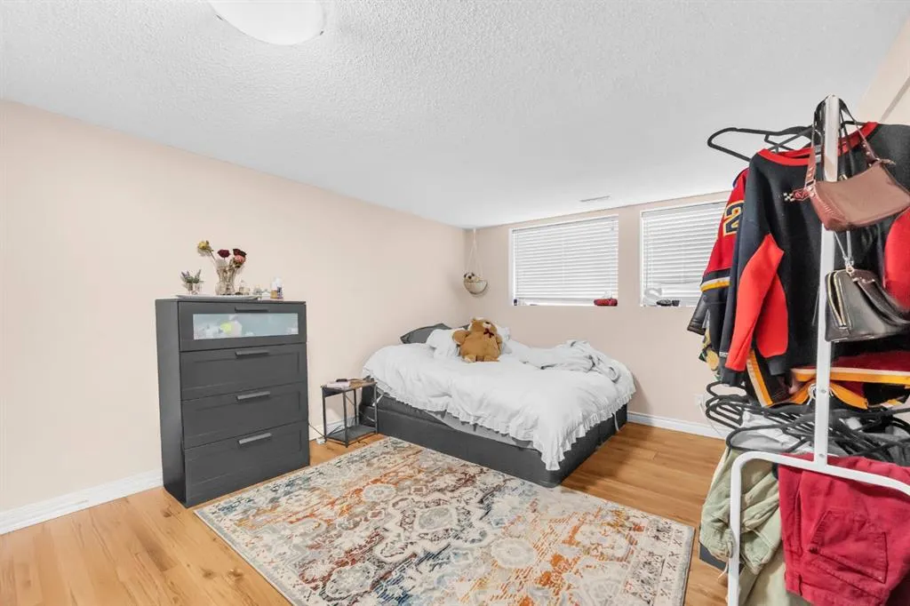 4013 & 4015 Vance Place NW