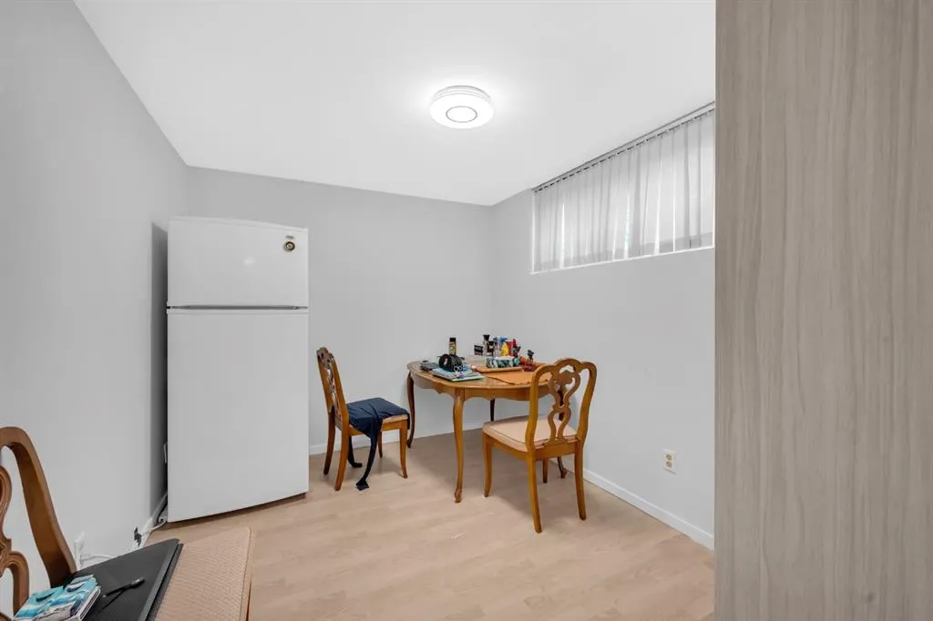4013 & 4015 Vance Place NW