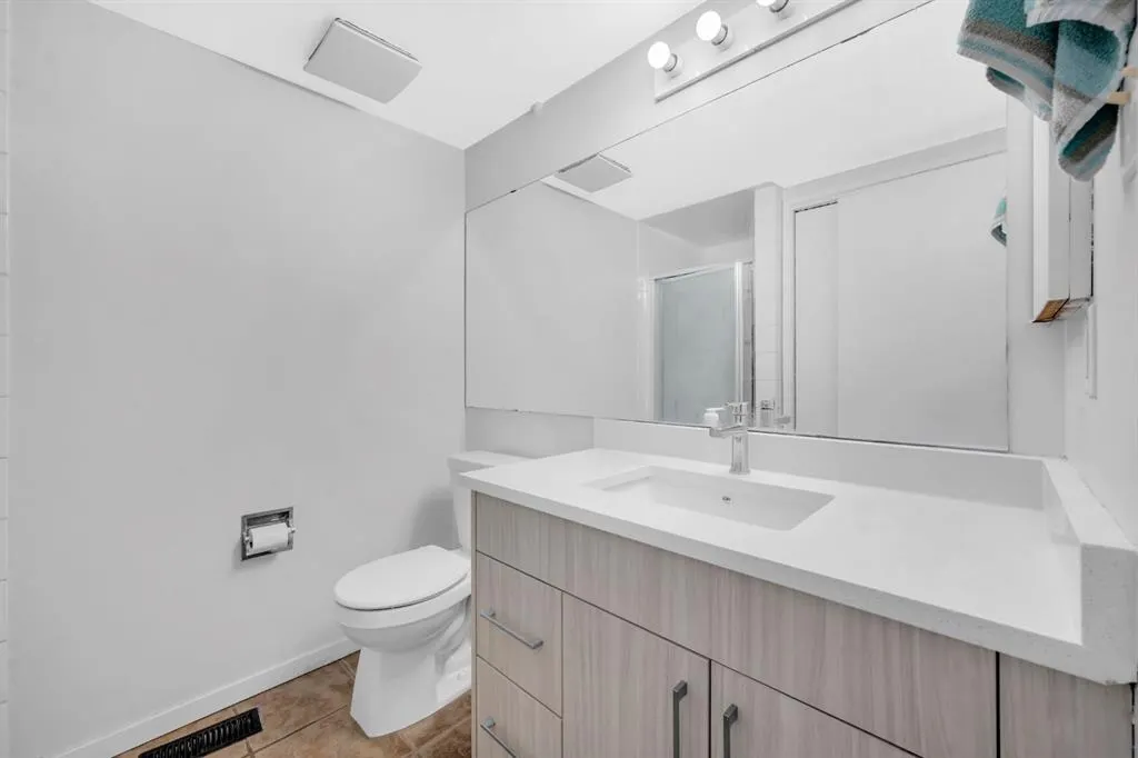 4013 & 4015 Vance Place NW