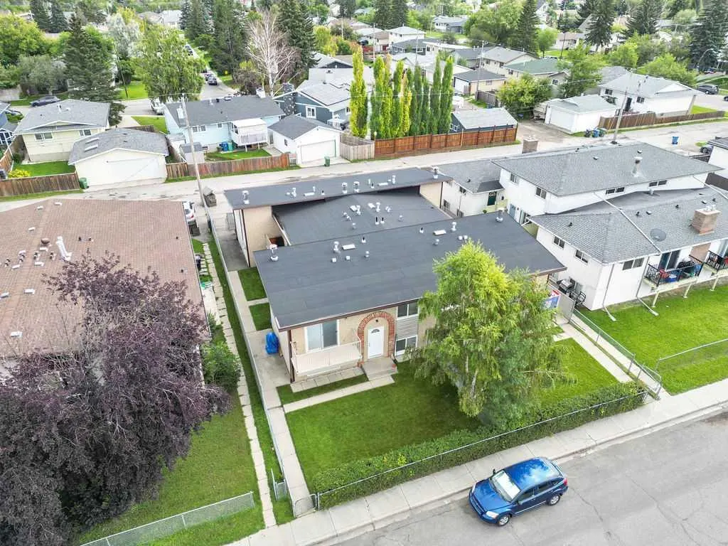 12 Huntley Close NE