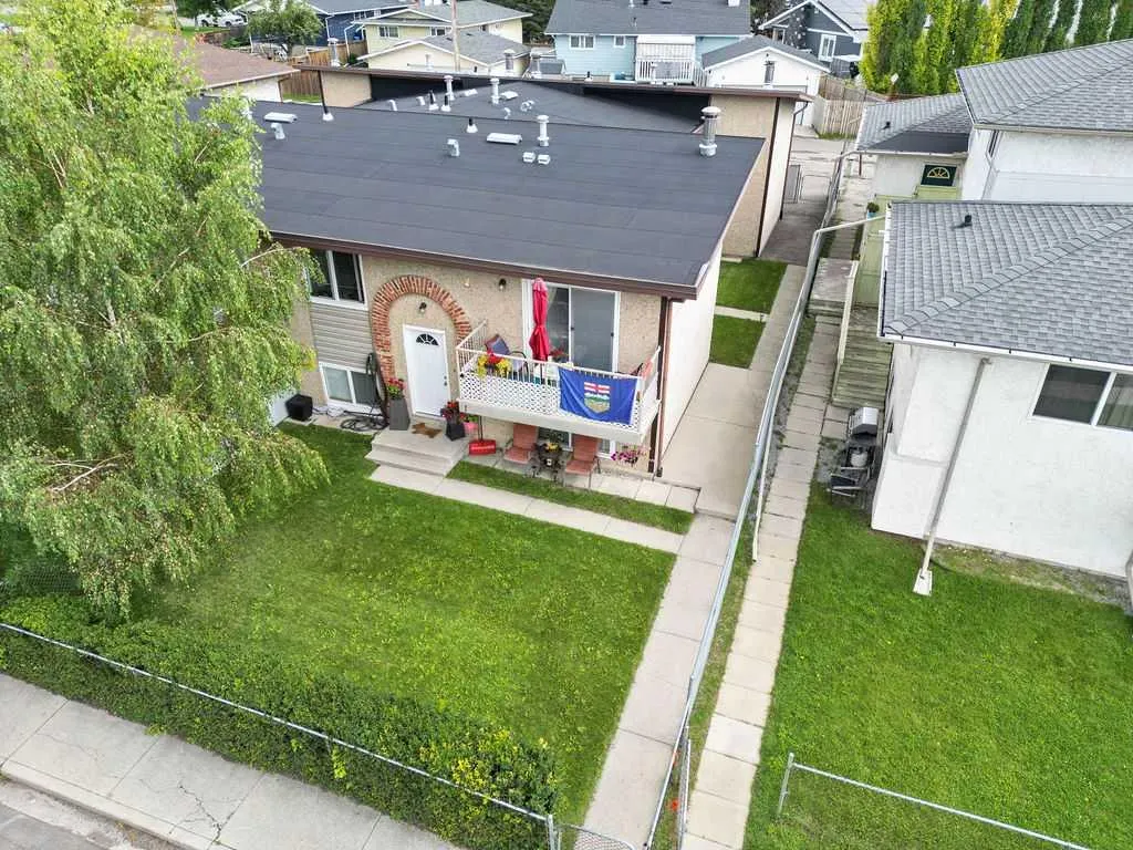 12 Huntley Close NE