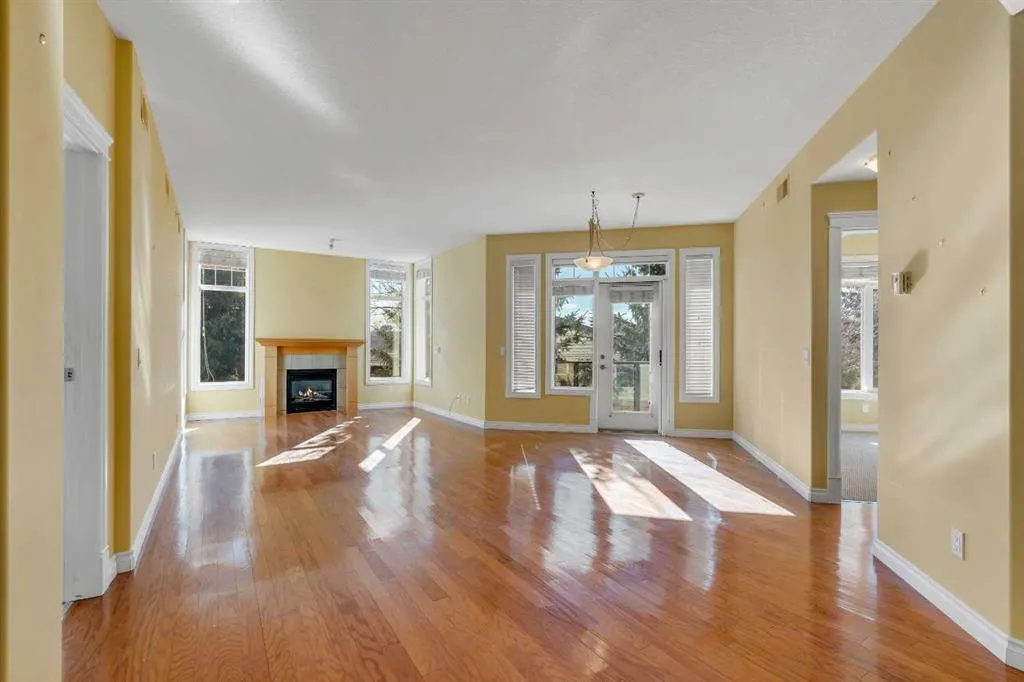 2121 98 Avenue SW, #305