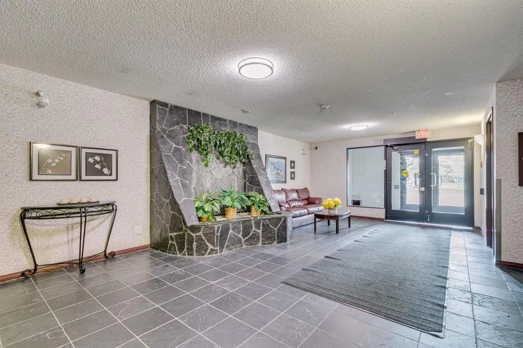 2022 Canyon Meadows Drive SE, #119