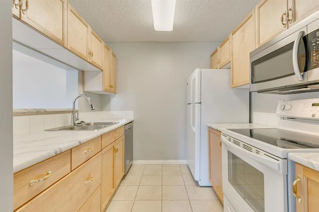 2022 Canyon Meadows Drive SE, #119