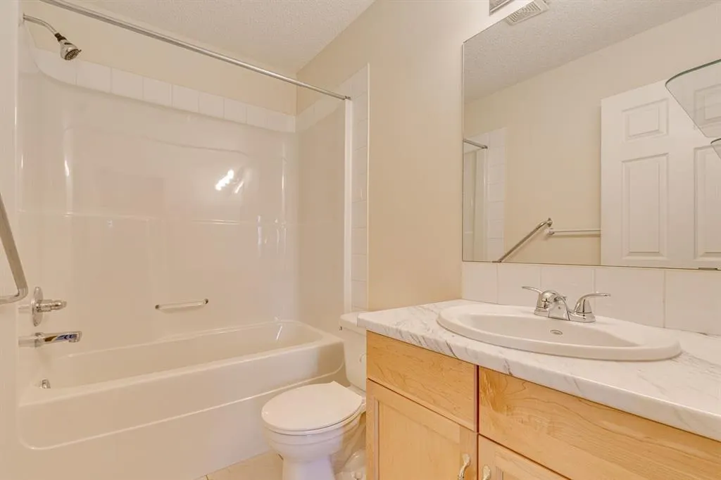 2022 Canyon Meadows Drive SE, #119