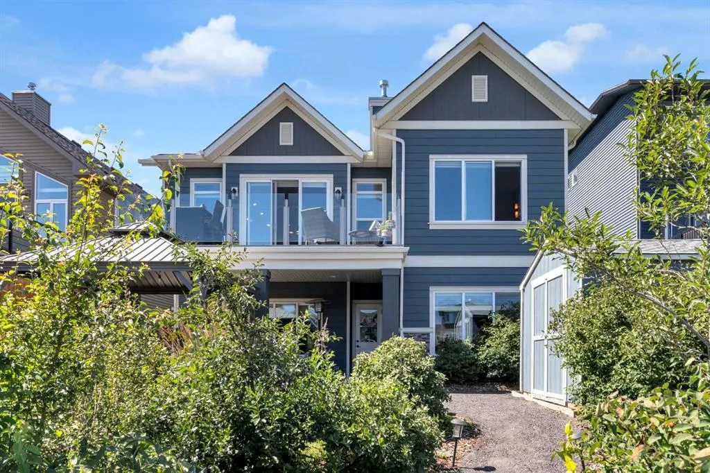 381 Bayside Crescent