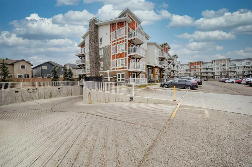 302 Skyview Ranch Drive NE, #5205