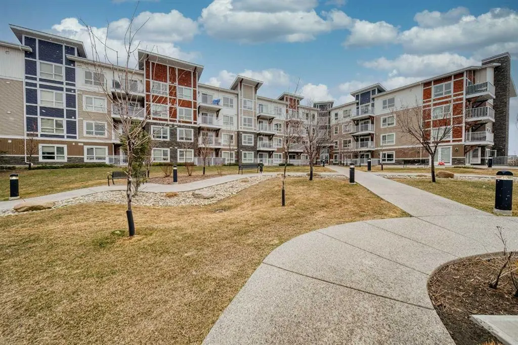 302 Skyview Ranch Drive NE, #5205