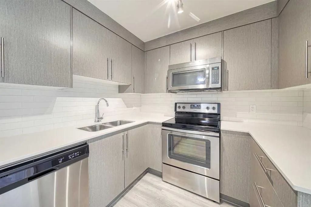 302 Skyview Ranch Drive NE, #5205