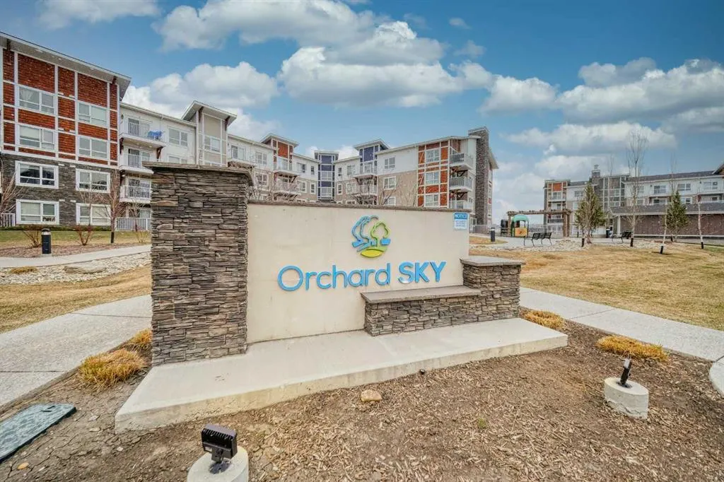 302 Skyview Ranch Drive NE, #5205