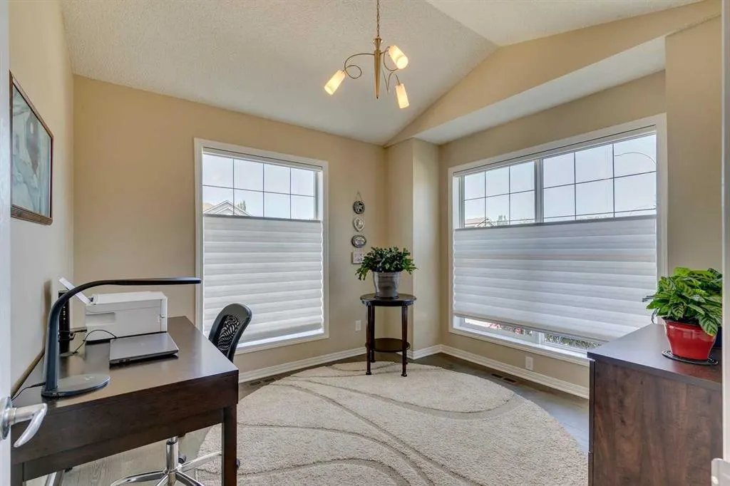 701 Cimarron Close
