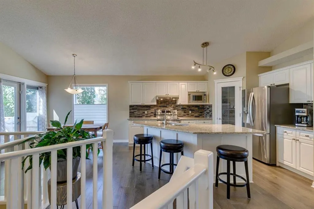701 Cimarron Close