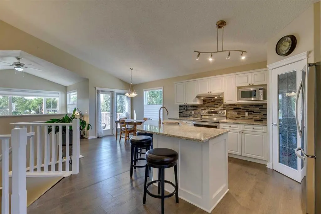 701 Cimarron Close