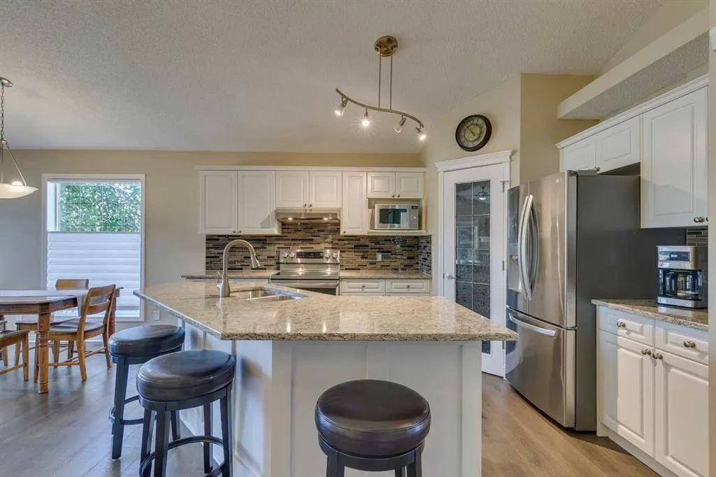 701 Cimarron Close