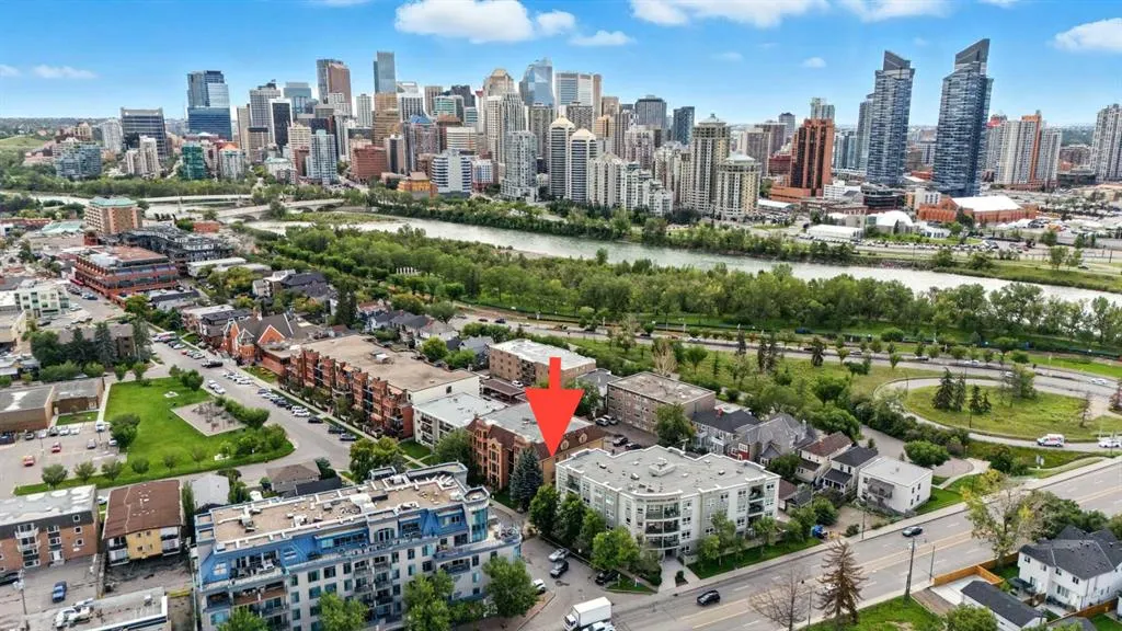 1407 Kensington Close NW, #204