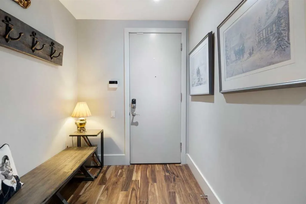 1407 Kensington Close NW, #204