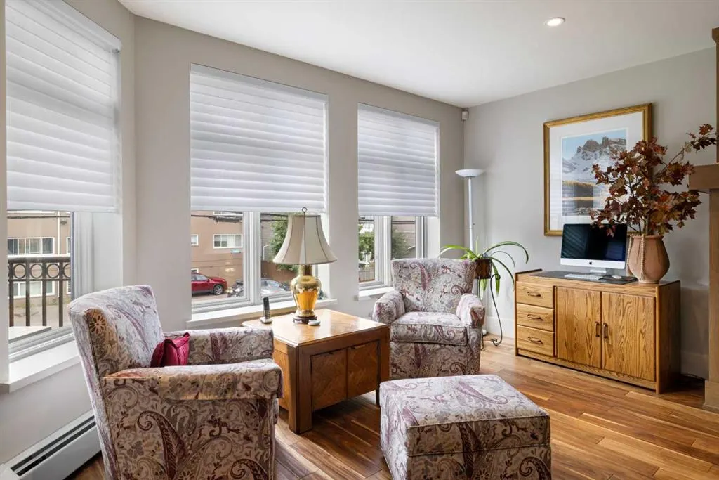 1407 Kensington Close NW, #204