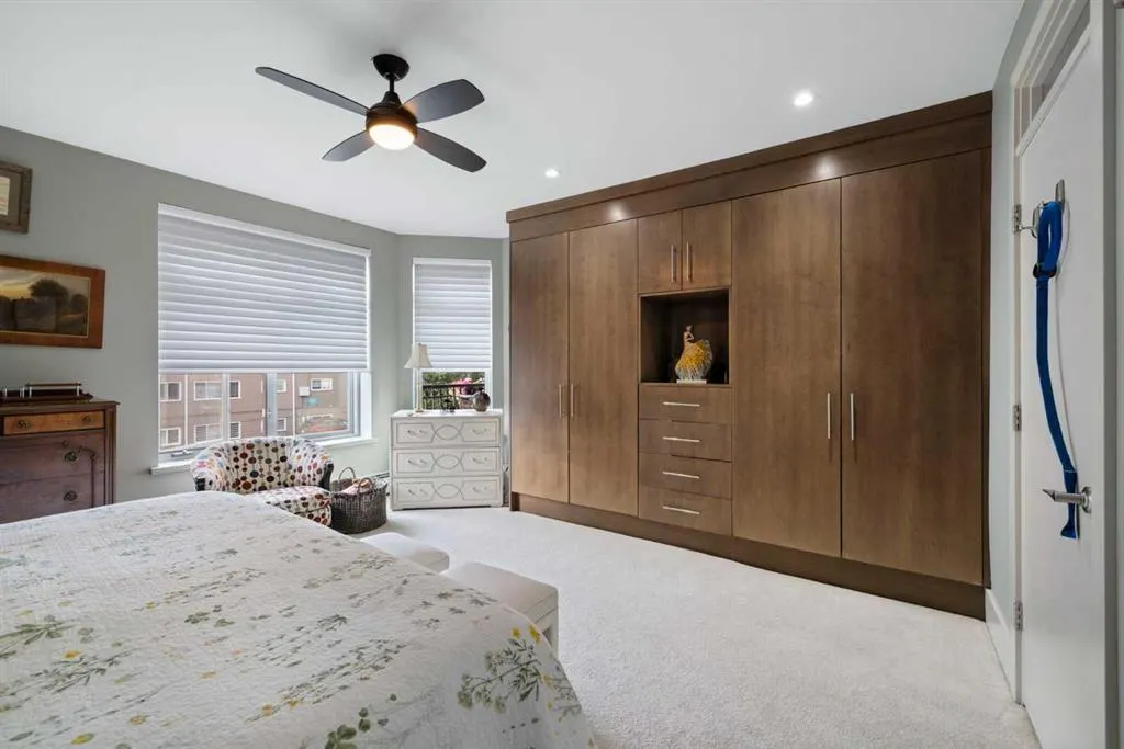 1407 Kensington Close NW, #204