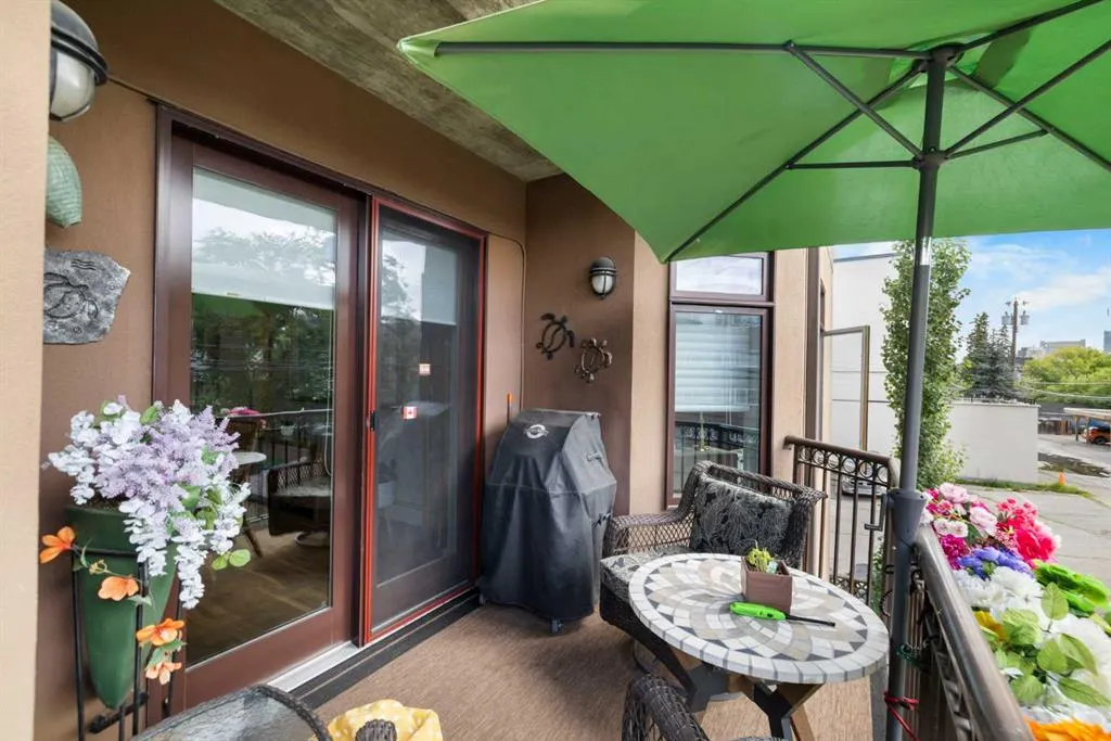 1407 Kensington Close NW, #204