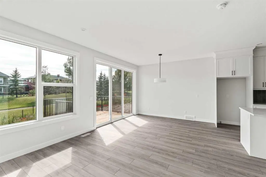 69 Silver Spruce Court SW