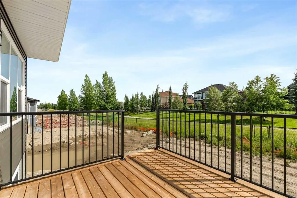 69 Silver Spruce Court SW