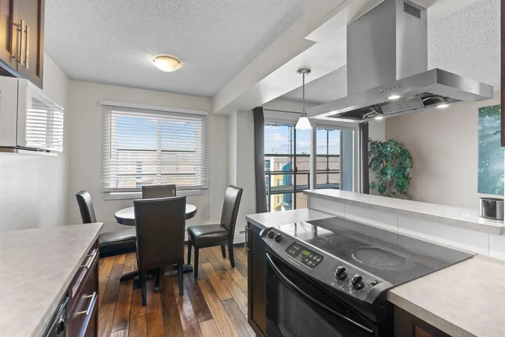 4455C Greenview Drive NE, #403