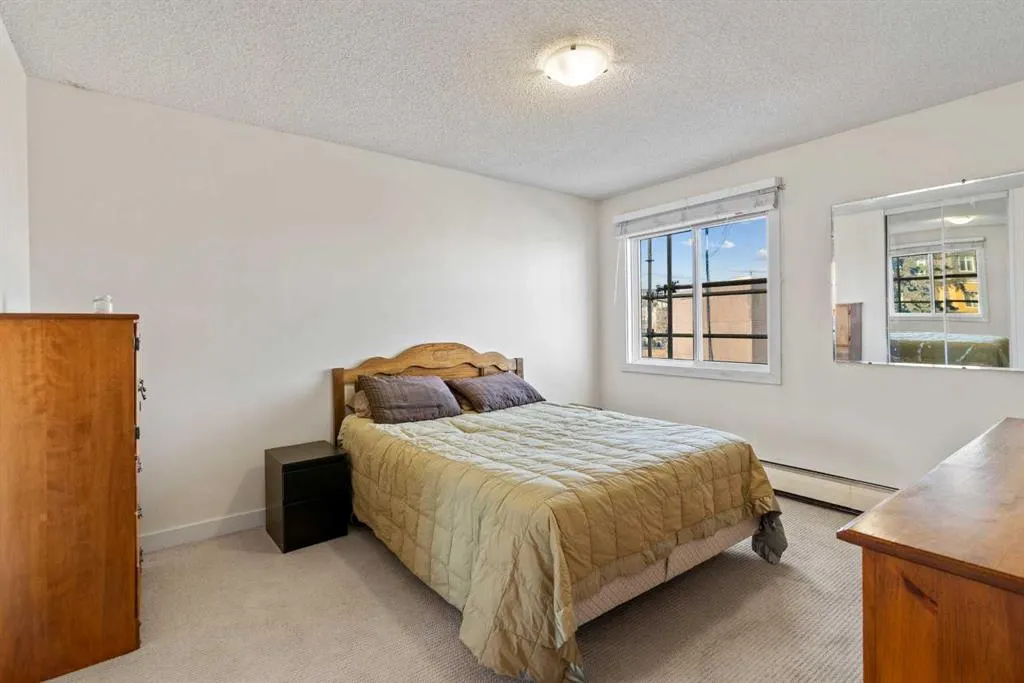 4455C Greenview Drive NE, #403